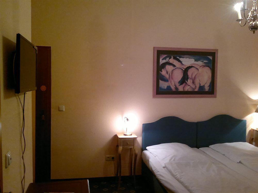 Hotel Galleria Мюнхен Екстериор снимка