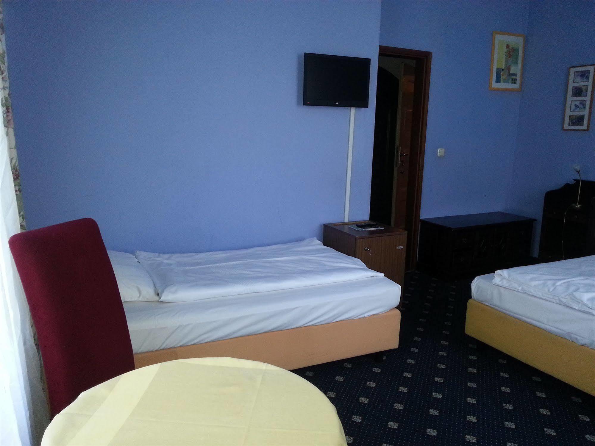 Hotel Galleria Мюнхен Екстериор снимка